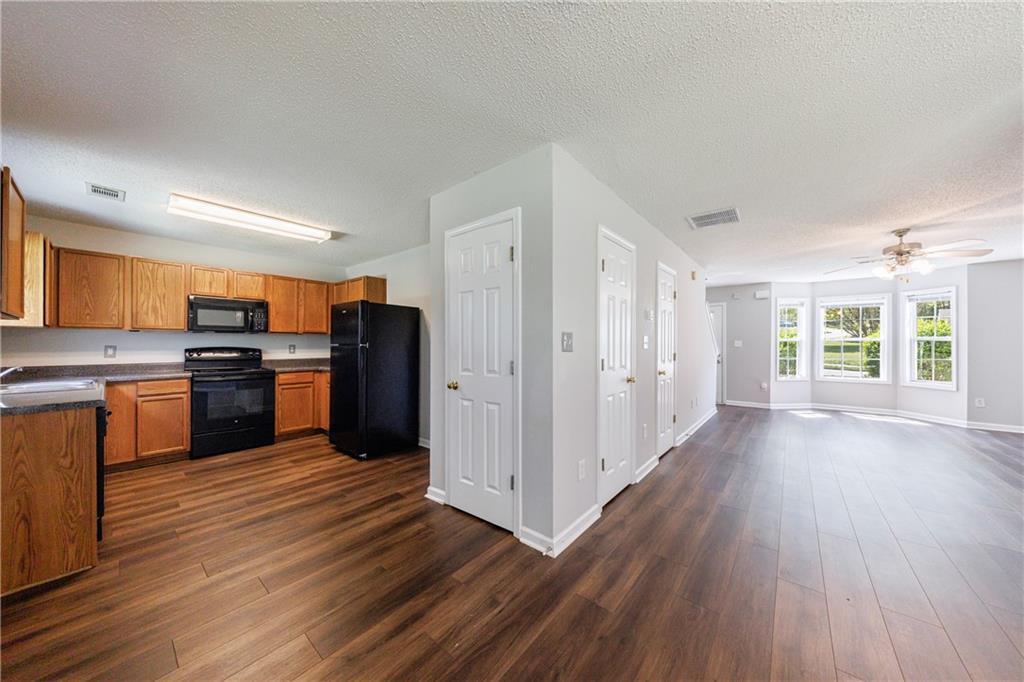 2075 Ivy Lane, Union City, Georgia image 12