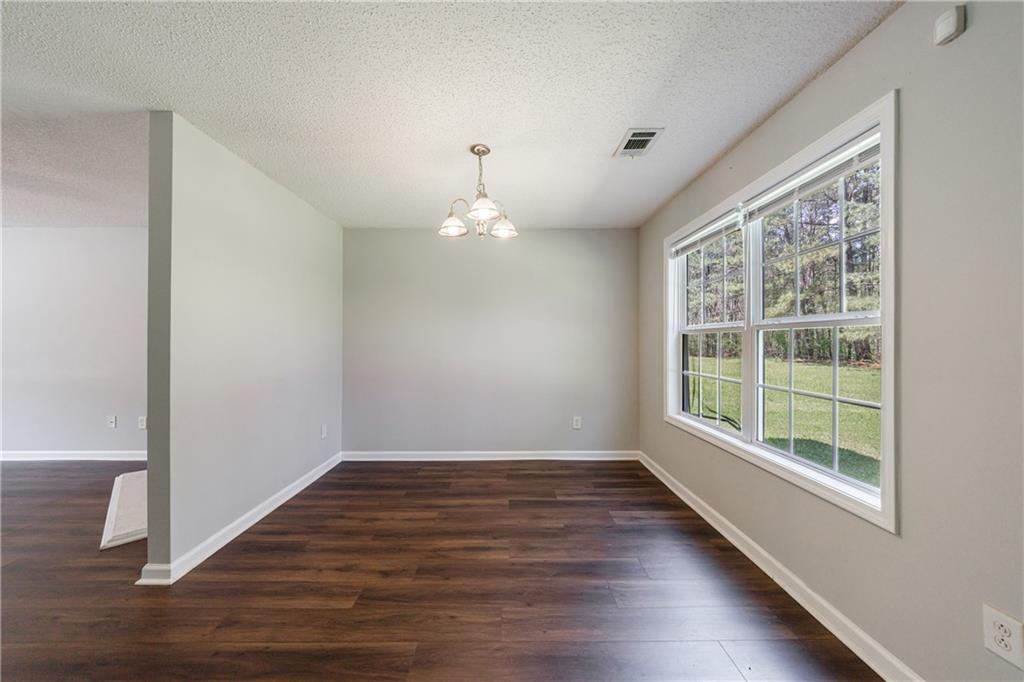 2075 Ivy Lane, Union City, Georgia image 10