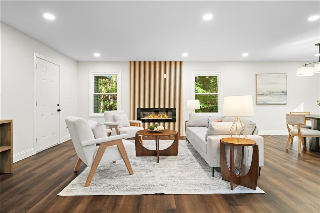 4564 Jade Trail