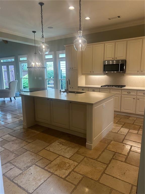 2901 Gateland Square