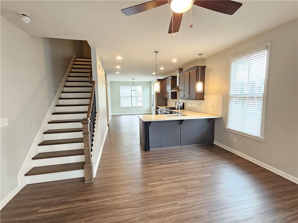 754 Dunlop Way