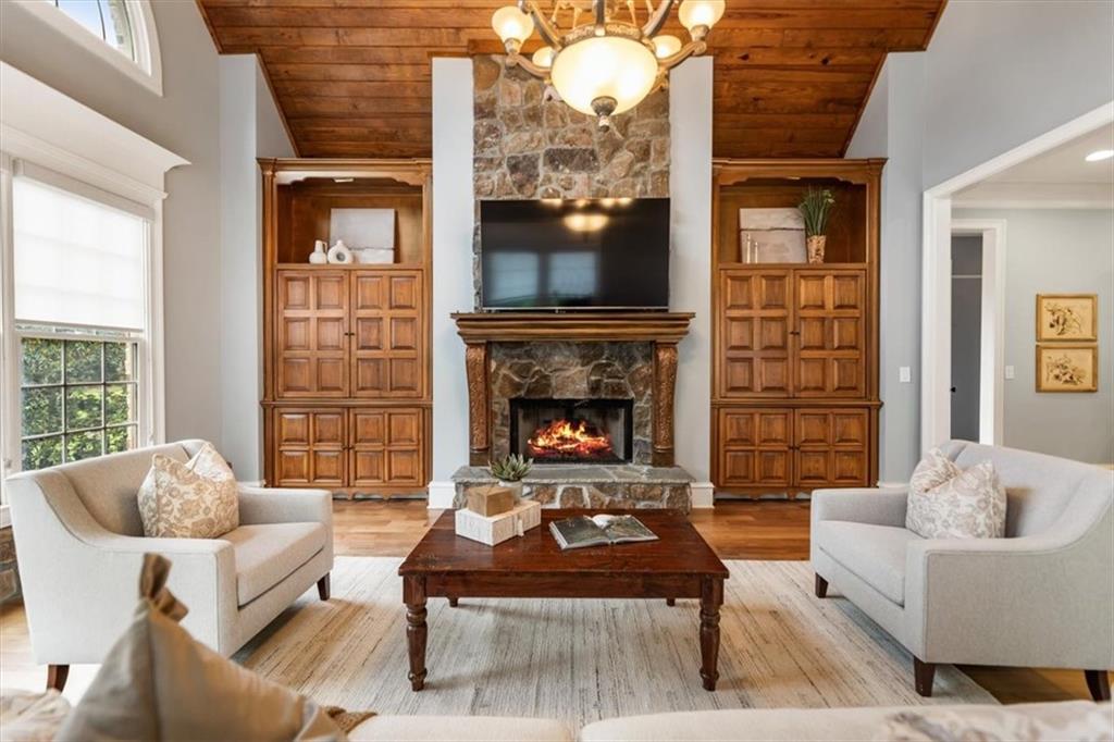 2432 Autumn Maple Drive