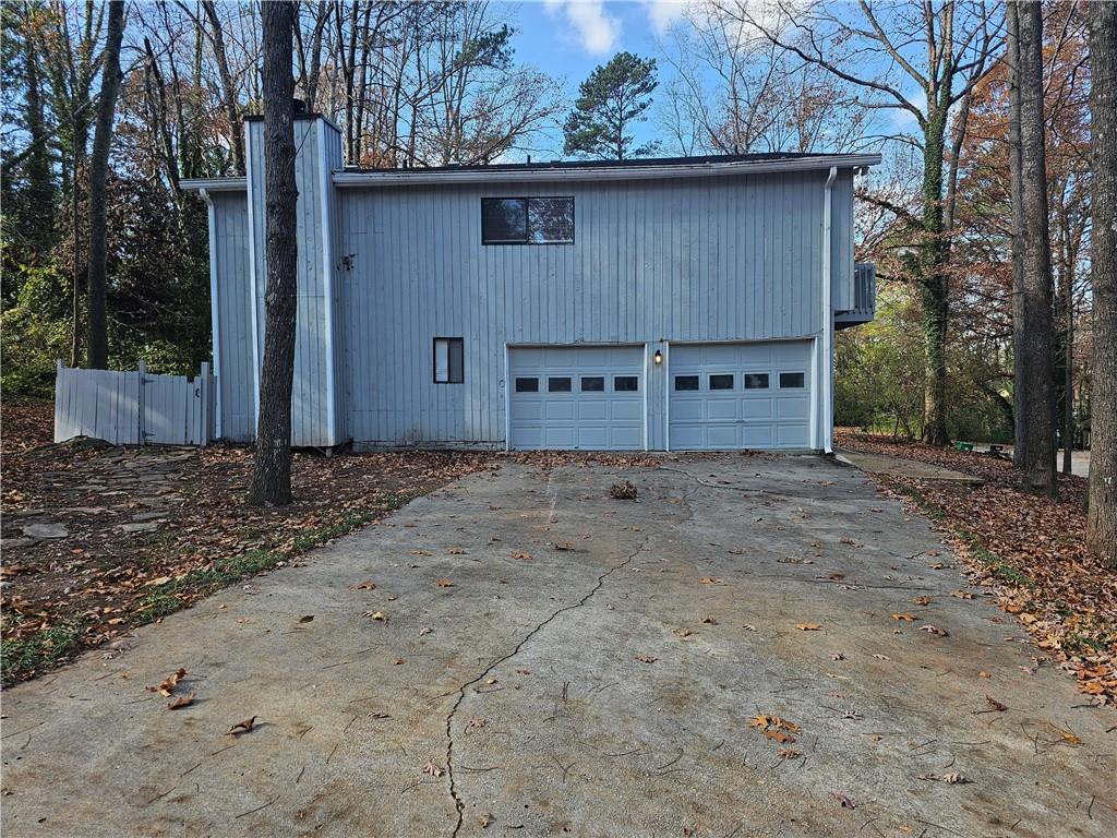 5085 Rock Glen Dr