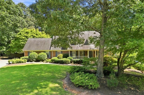 Homes For Sale - 2170 Lullwater Court<br/> Lawrenceville, GA 30043