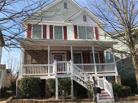 Homes For Rent - 1678 Carr Circle<br/> Atlanta, GA 30318