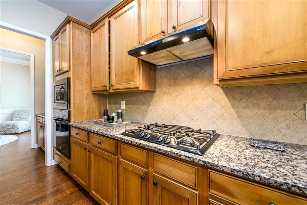 7235 Lake Sterling Boulevard, Flowery Branch, Georgia image 17