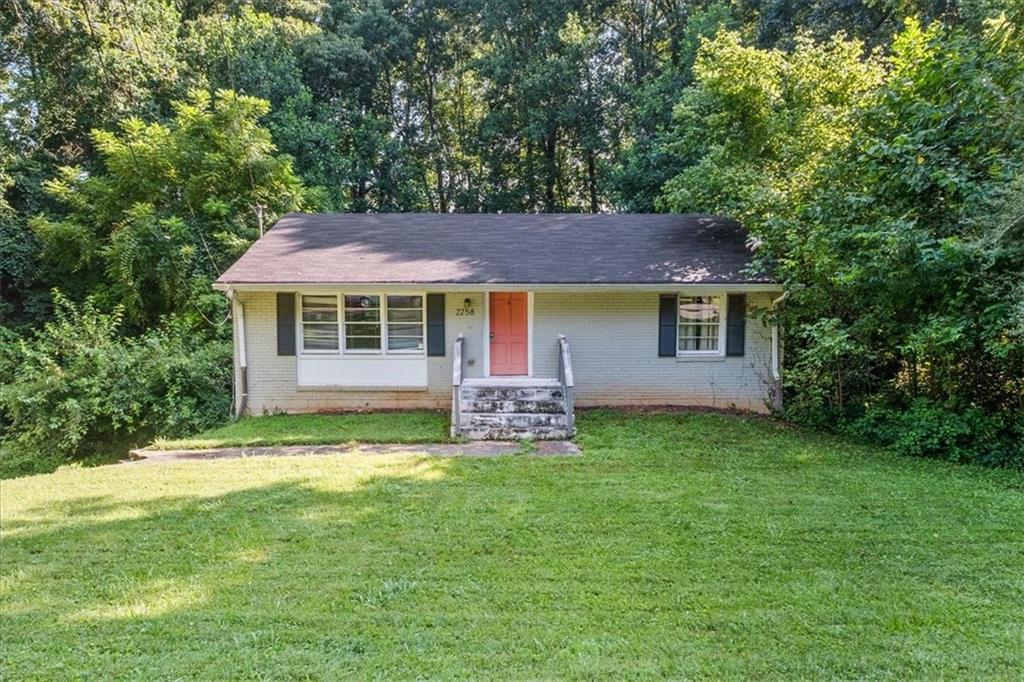 2262 Vistamont Drive