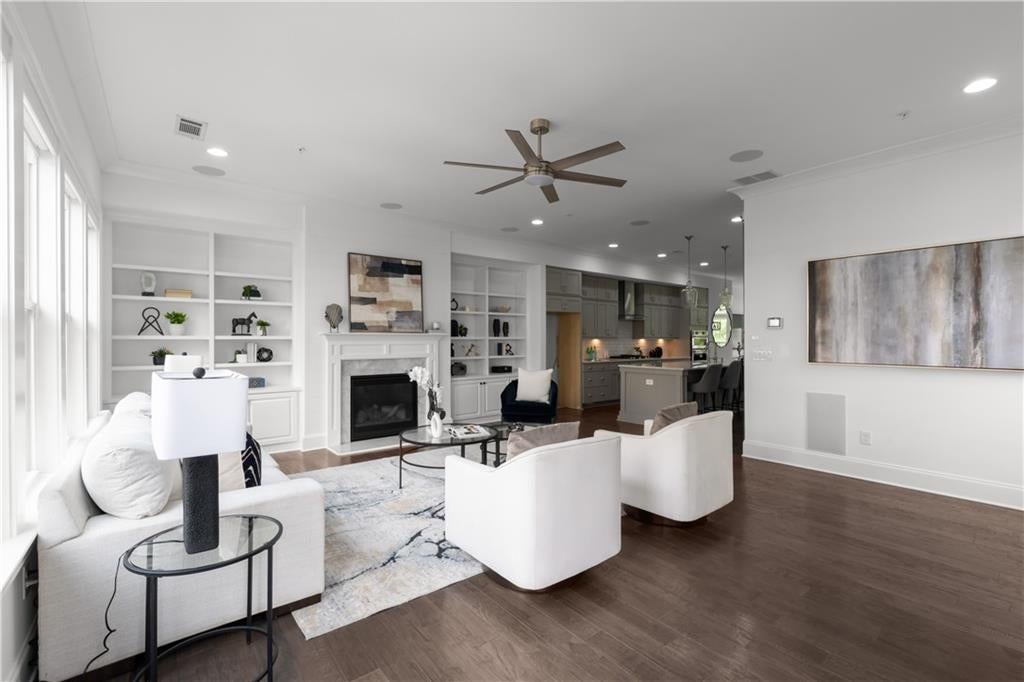 6408 Radiant Trace