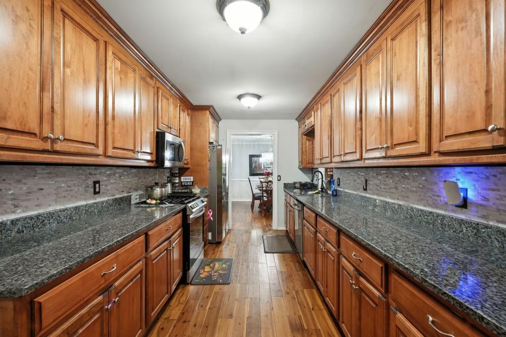 Creekwood Village - Residential