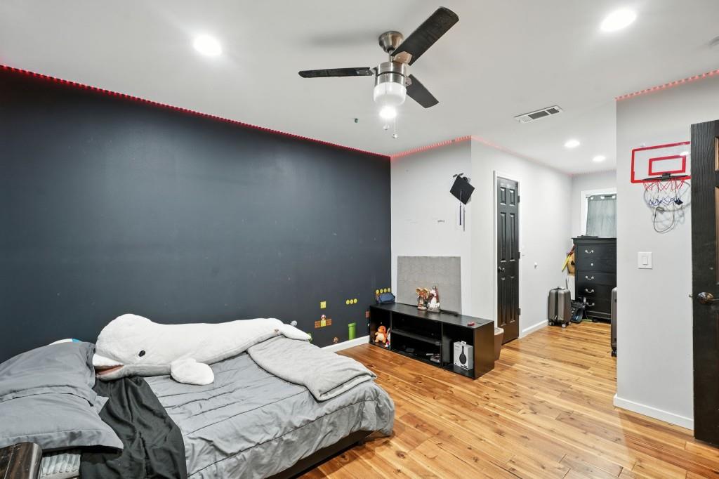 Creekwood Village - Residential