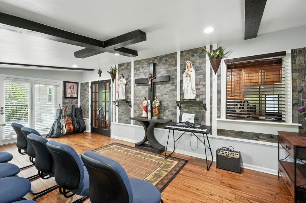 Creekwood Village - Residential