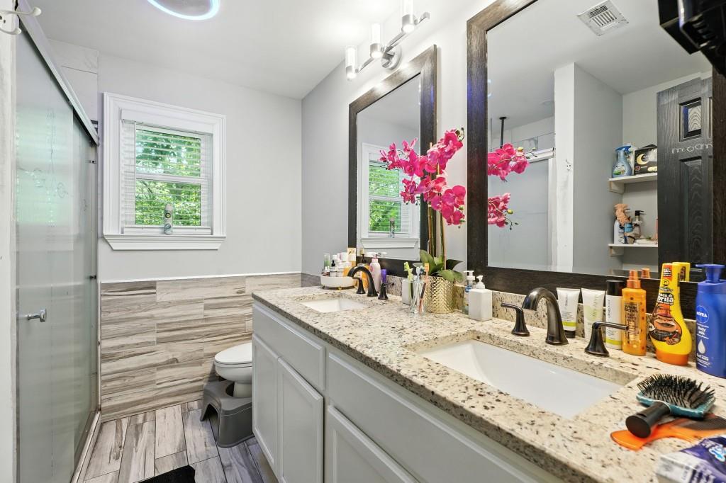 Creekwood Village - Residential