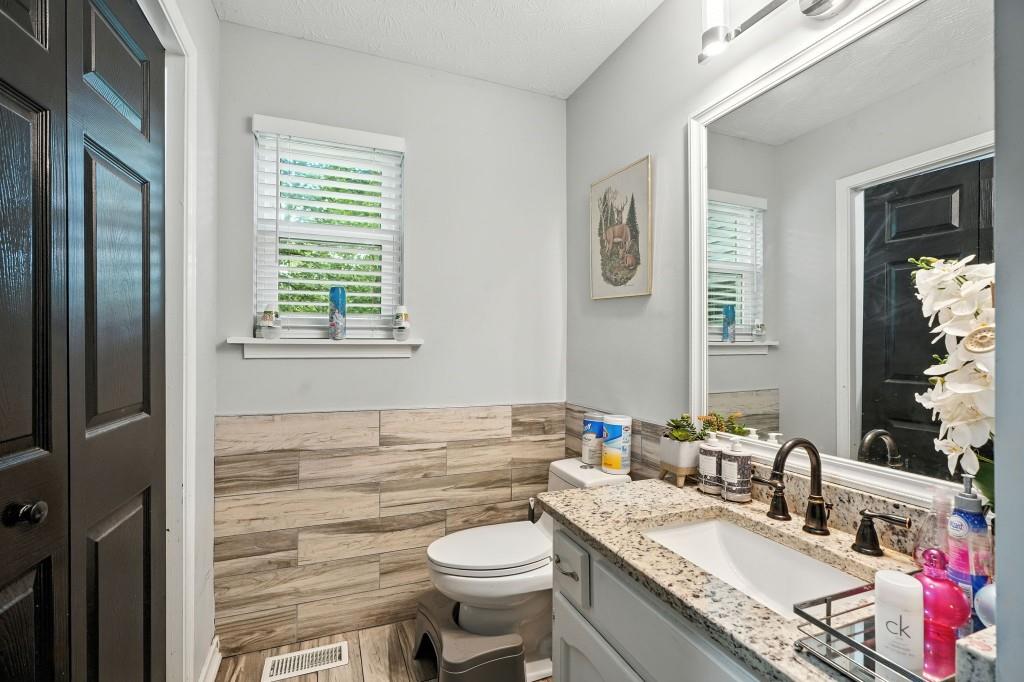 Creekwood Village - Residential