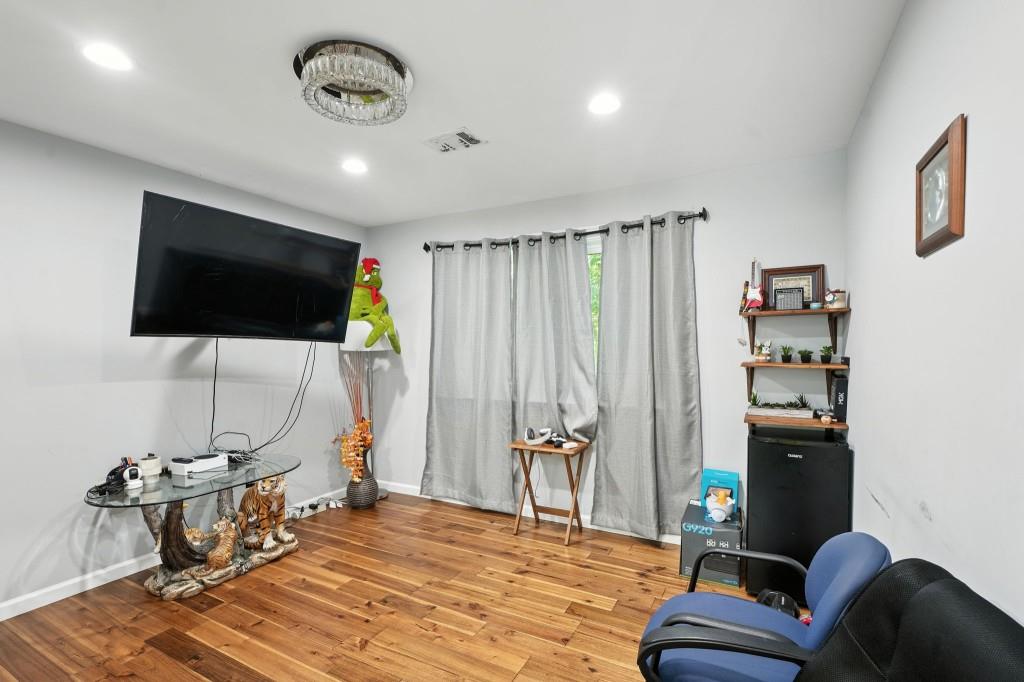 Creekwood Village - Residential