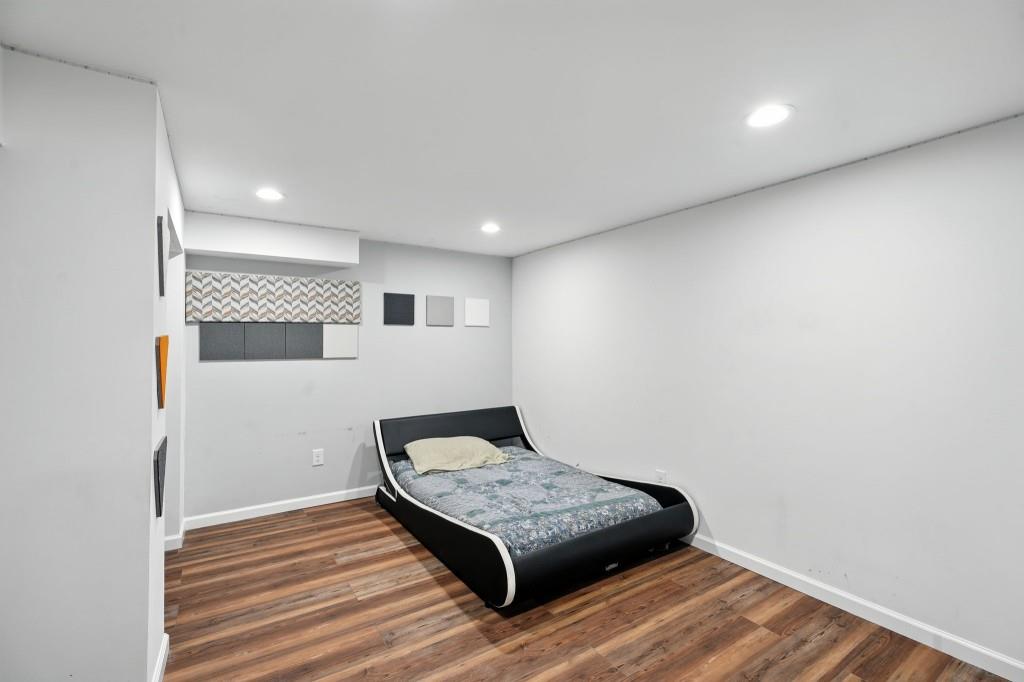 Creekwood Village - Residential