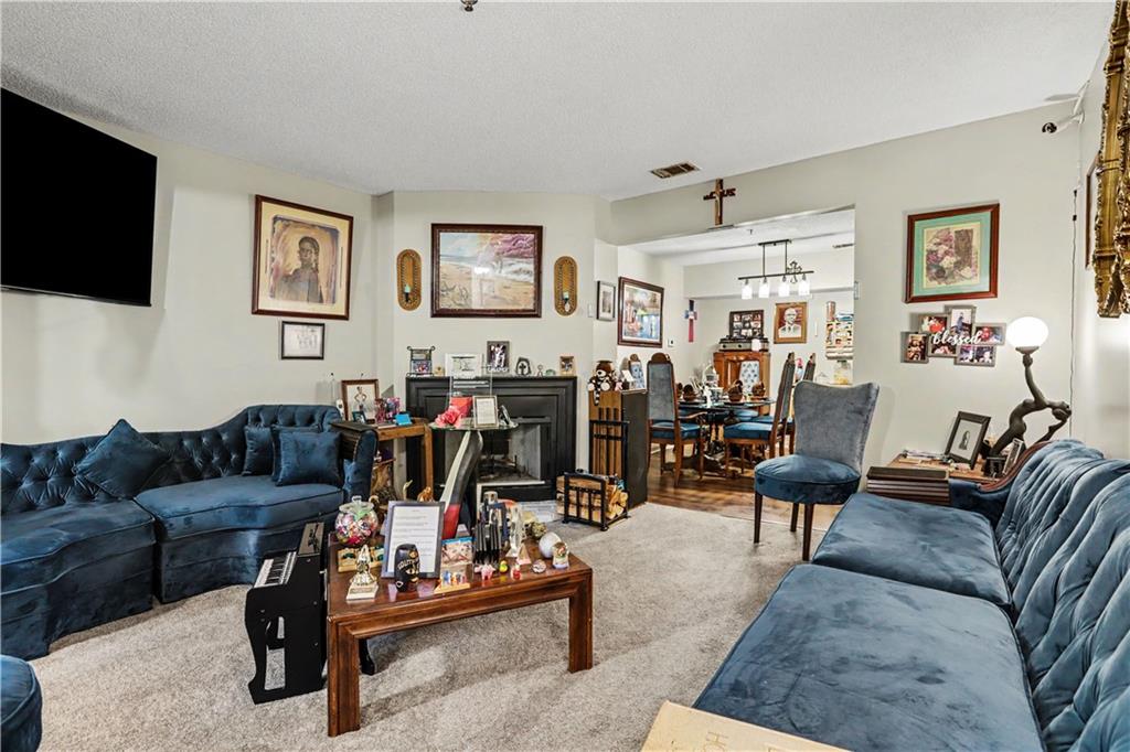 565 Old Cobblestone Trail
