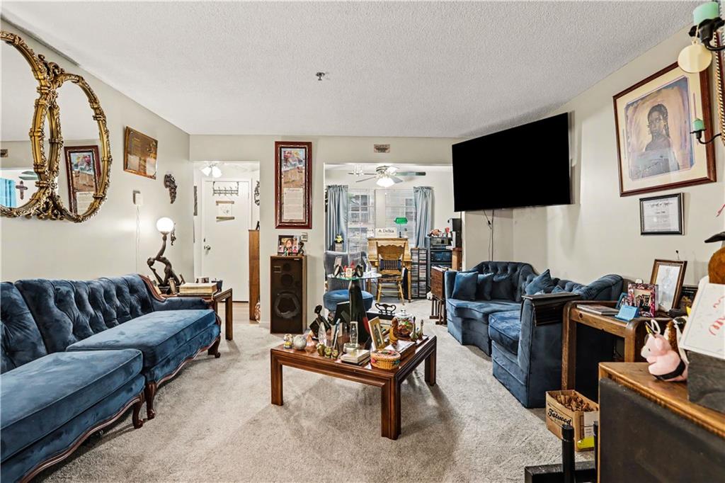 565 Old Cobblestone Trail