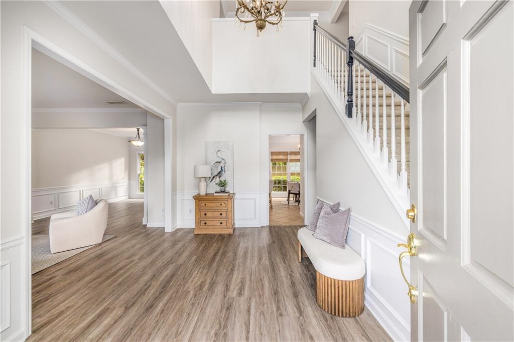 5437 Oxford Chase Way