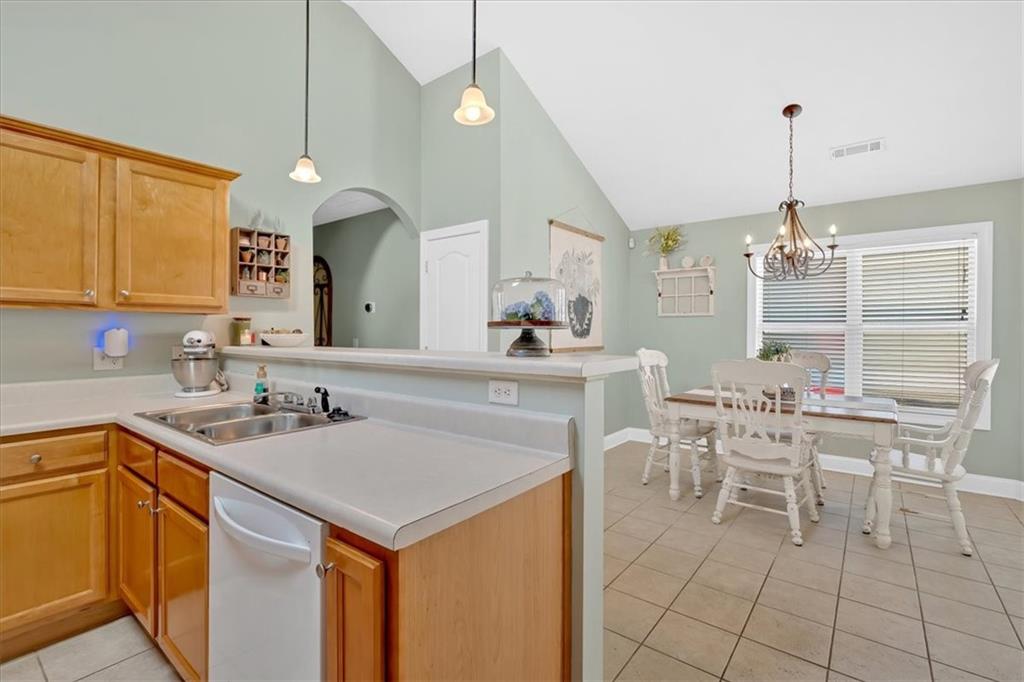 227 Katherine Court, Carrollton, Georgia image 22