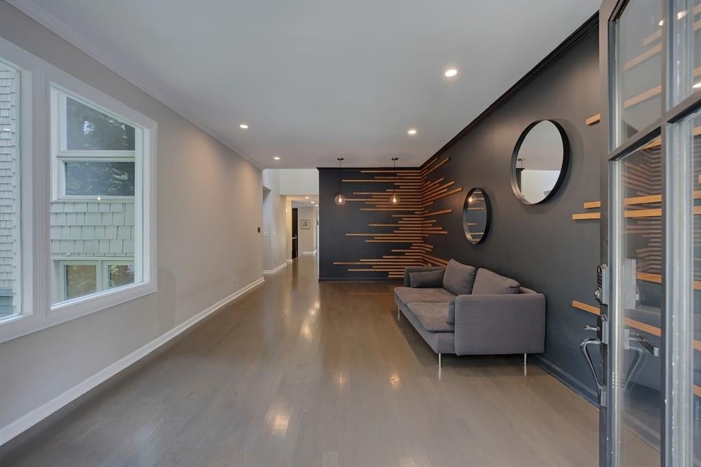 305 River Knoll Drive