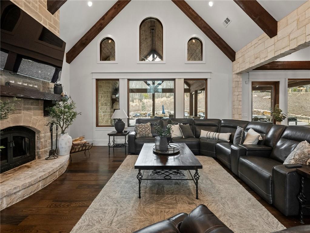 3263 Tanners Mill Road