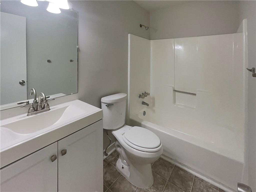 2067 Wellborn Close, Lithonia, Georgia image 16