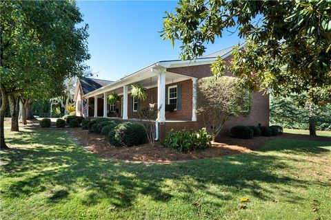 A home in Powder Springs