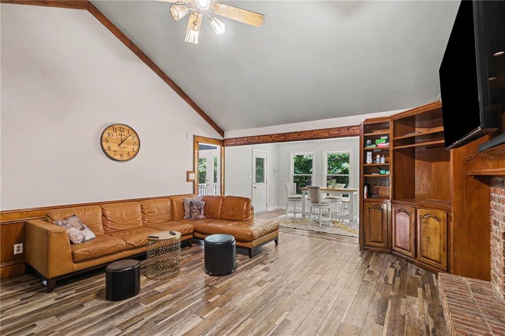 6726 Pin Oak Drive