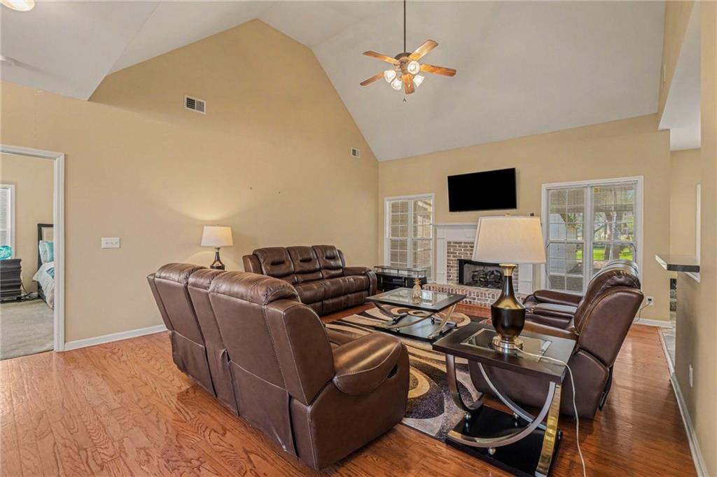 3325 Rose Garden Court