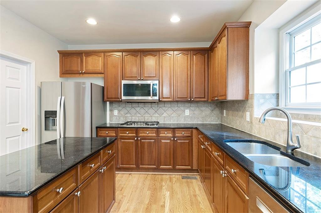 Laurel Cove - Residential Lease