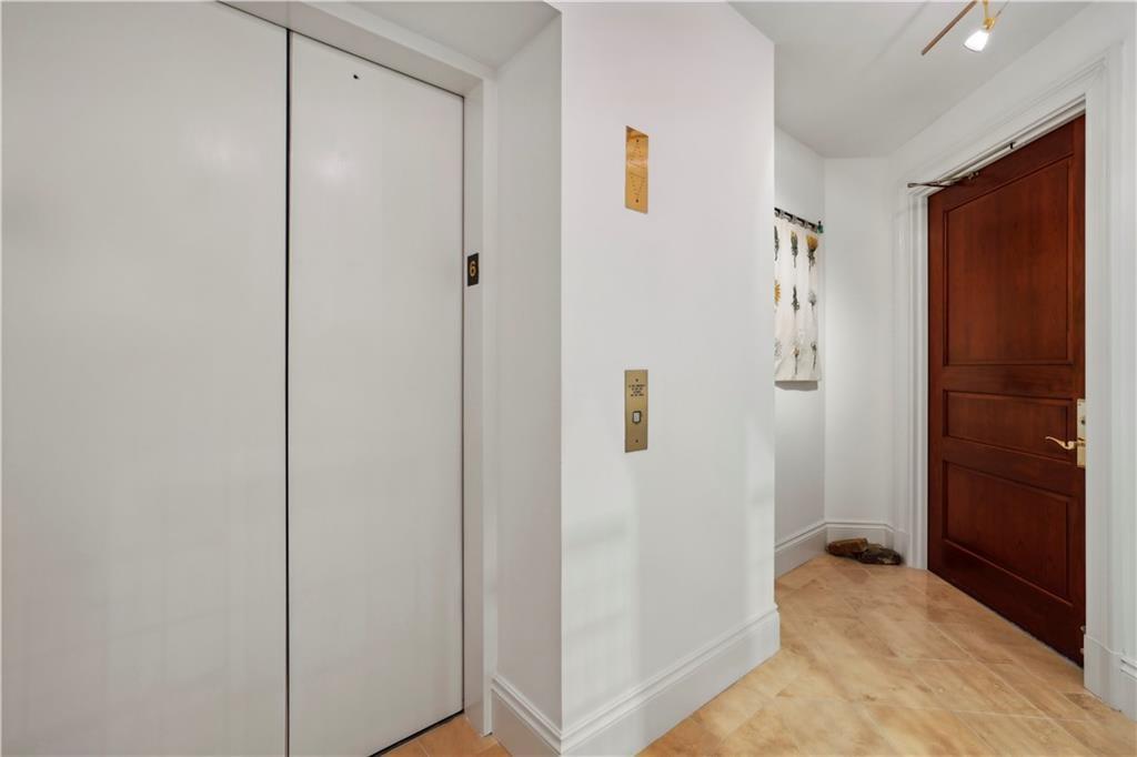 750 Park Avenue NE 6S