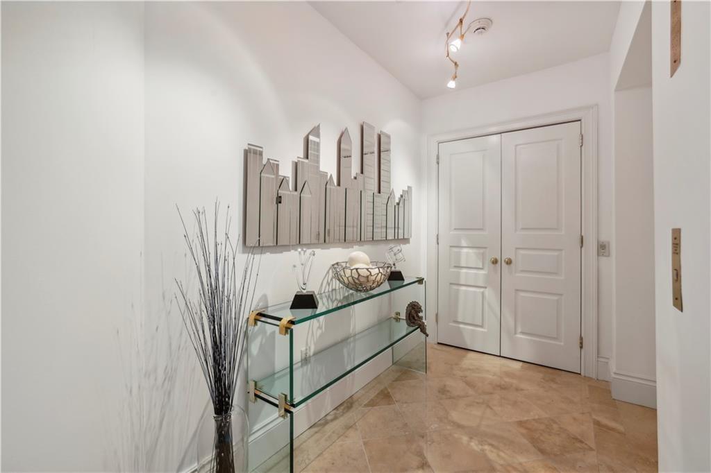 750 Park Avenue NE 6S