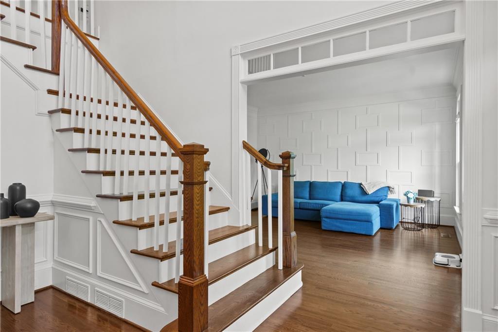 455 Majestic Cove