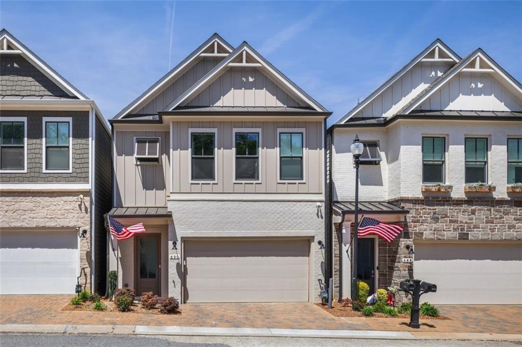690 Stickley Oak Way, Woodstock, Georgia image 2