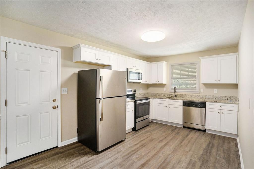 2895 FAIRVIEW Road