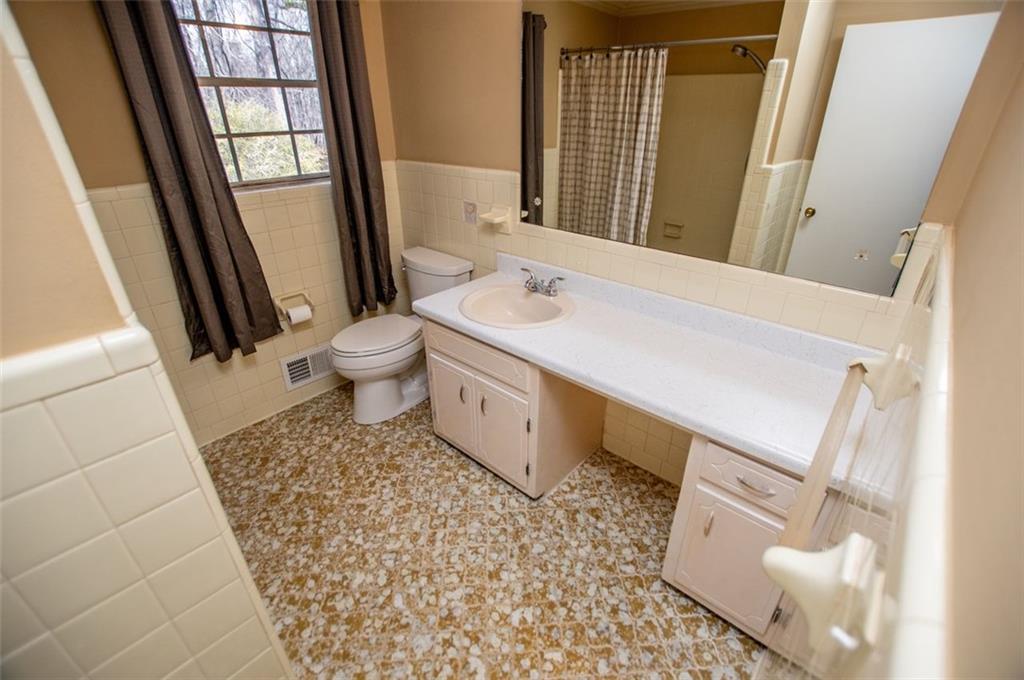 6355 Valhalla Drive, Douglasville, Georgia image 35