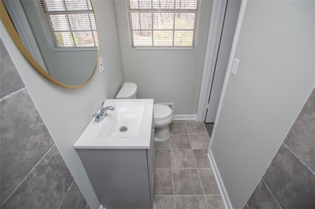 6355 Valhalla Drive, Douglasville, Georgia image 30