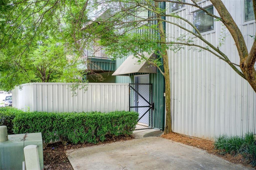 241 Maynard Terrace SE 7