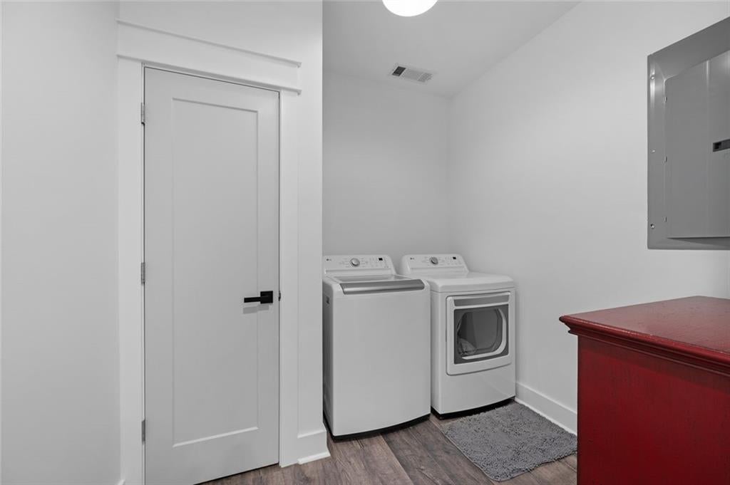 449 Hollingshed Rd, Dallas, GA, 30132, USA, 5 Bedrooms Bedrooms, ,4 BathroomsBathrooms,Residential,Active,449 Hollingshed Rd,7783802