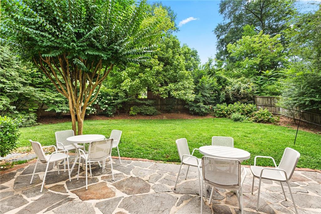 1257 Briar Hills Drive NE