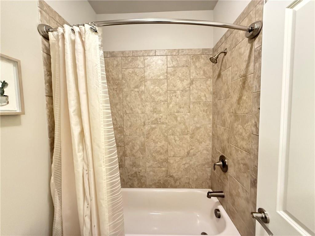 2021 Towneship Trail, Roswell, Georgia image 42