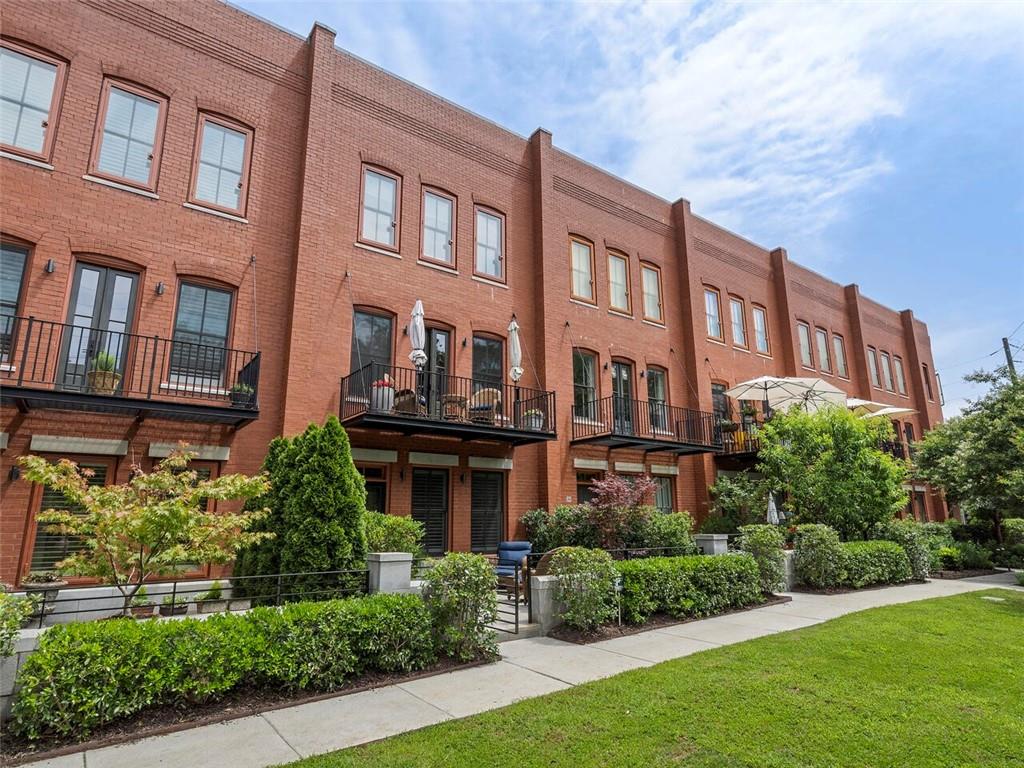 East Howard Place - Residential