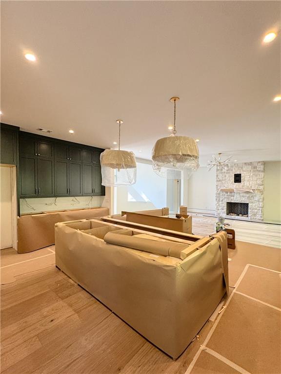 1131 Broadpoint Drive