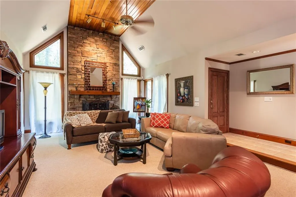 Conyers, Georgia 30094, United States, 3 Bedrooms Bedrooms, ,3 BathroomsBathrooms,Residential,Pending,201244