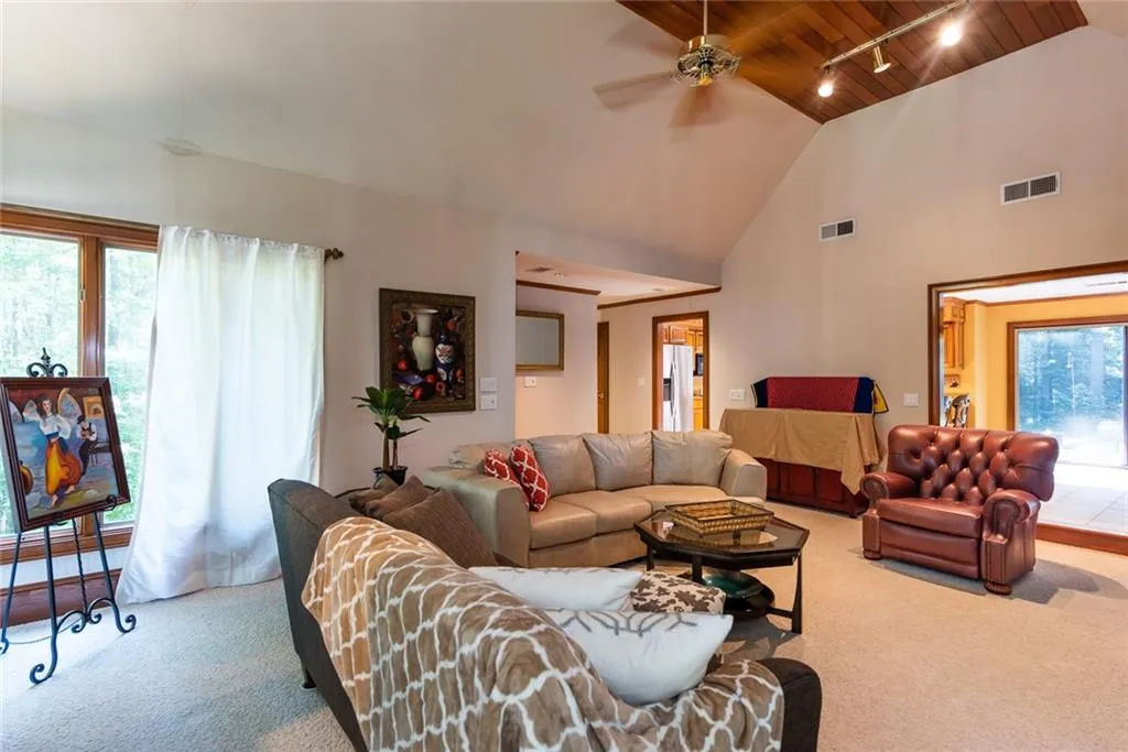 Conyers, Georgia 30094, United States, 3 Bedrooms Bedrooms, ,3 BathroomsBathrooms,Residential,Pending,201244