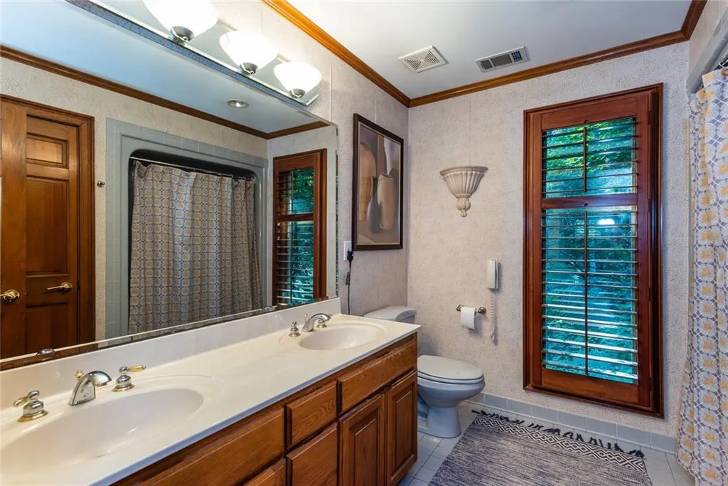 Conyers, Georgia 30094, United States, 3 Bedrooms Bedrooms, ,3 BathroomsBathrooms,Residential,Pending,201244