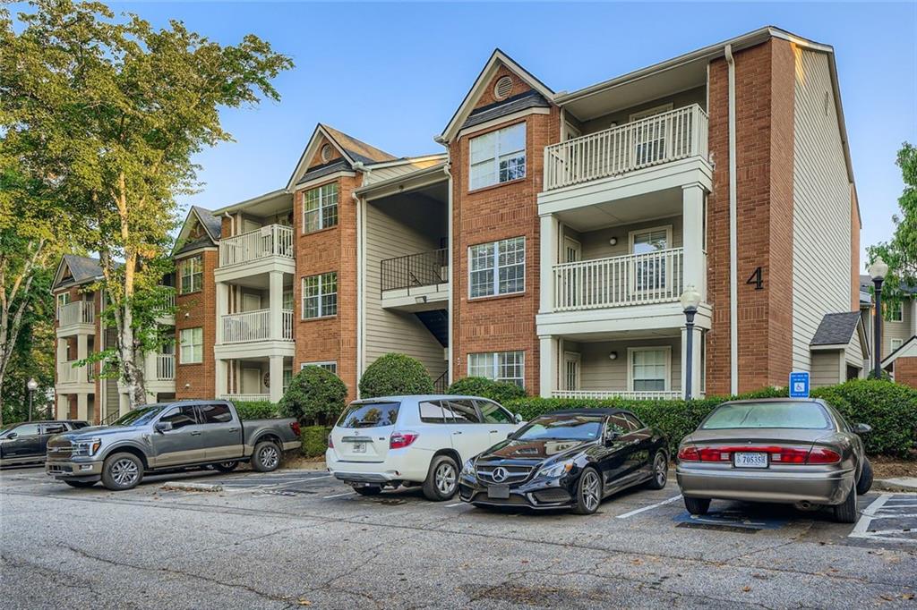 4100 Chastain Park Court NE