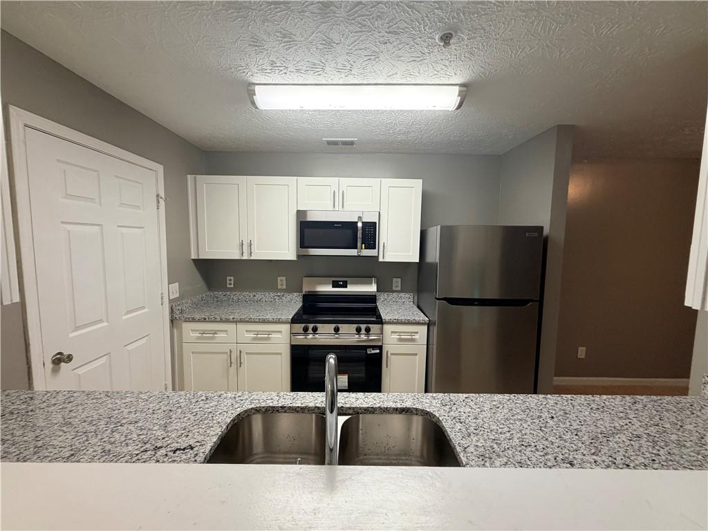 13104 Fairington Ridge