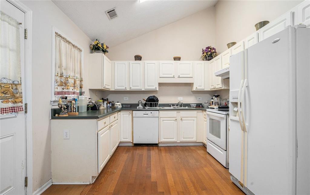 100 Gales Way, Newnan, Georgia image 3