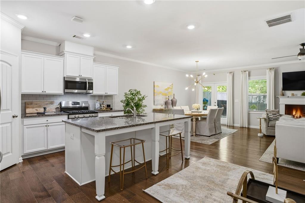 1406 Lanier Vista Drive